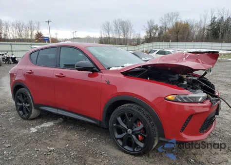 2024 Dodge Hornet R/T z USA, uszkodzony, nr VIN ZACPDFCWXR3A08675